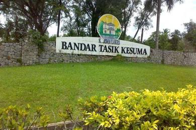 Bandar Tasik Kesuma Beranang Semenyih Bungalow Freehold Land Below MV
