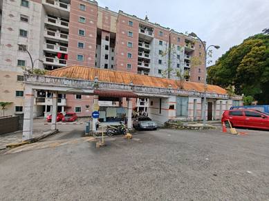 Larkin Indah Apartment