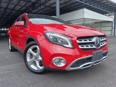 Mercedes Benz GLA220 4MATIC HK/P.BOOT