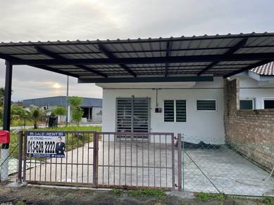 Sungai Siput Taman Tasik Saujana Corner House for Rent New Painting