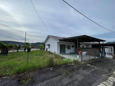 Sungai Siput Taman Tasik Saujana Corner House for Rent New Painting