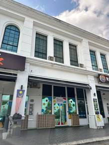 Facing mainroad 2sty shop whitten eco majestic semenyih selangor