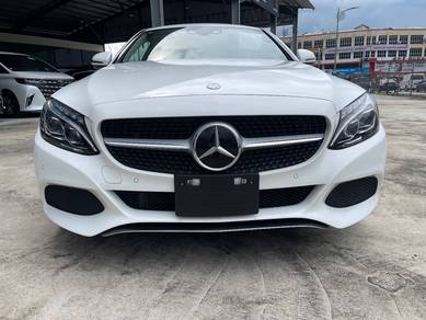 Mercedes Benz C180 1.6 COUPE  (A)