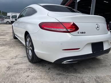 Mercedes Benz C180 1.6 COUPE  (A)