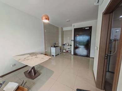 Jesselton Twin Tower, City Mall, Jalan Lintas, Middle Floor