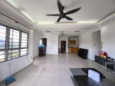 Park Avenue corner unit for sale!