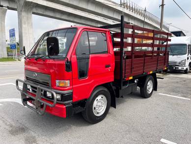 Daihatsu Delta V58 2.8 2005 10ft New Body Kargo