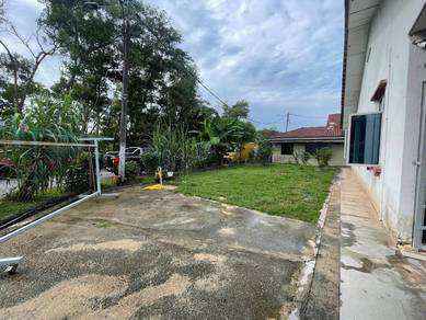 Nice single storey terrace corner lot in Lukut For Sale