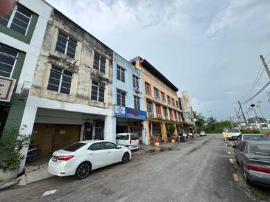 3 Storey Shop Lot at Tmn Simpang Ampat