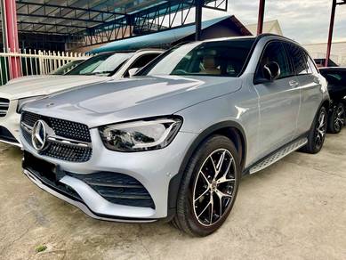 Mercedes Benz GLC300 2.0 4MATIC AMG LINE (A)