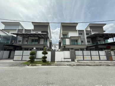 Renovated 2.5 Storey Semi-Detached House, Airport Square Ipoh