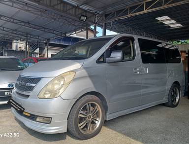 Hyundai GRAND STAREX 2.5 CRDi VGT (A)