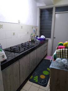 Red Ruby Apartment 3R2B Seri Kembangan