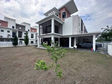 Huge Land Corner Lot 3 Storey Terrace House Alam Impian Shah Alam