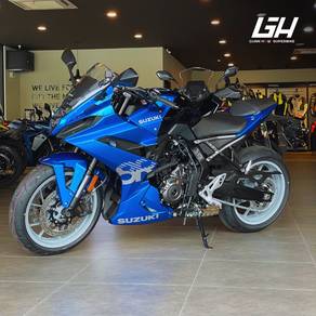 [NEW] Suzuki GSX-8R - Guan How Superbike