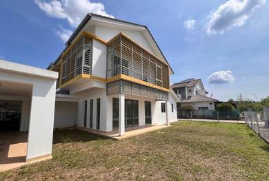 Double Storey Terrace CORNER LOT, Laman Mawar Qaseh, Kota Seriemas