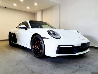 Porsche 992 3.0 CARRERA S low miles RED INTER