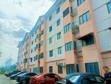 Rumah Pangsa College Heights Pajam