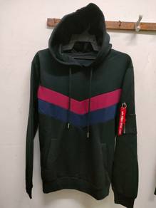 UNIQLO Sweater