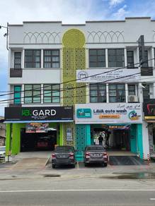 3 Stories Shoplot at Bnt Payong Positive Cash Flow Below MV Last Unit