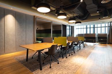 Coworking space in Regus Tribeca