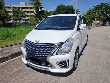 Hyundai GRAND STAREX 2.5 ROYALE (A) MPV