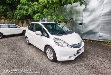 Honda JAZZ 1.3 HYBRId (A) 1 YEAR WARANTHY