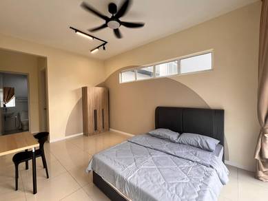 N801Room With Private Balcony Bathroom Near Help Uni Fully Furnish New