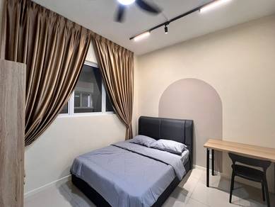 N801Room With Private Balcony Bathroom Near Help Uni Fully Furnish New