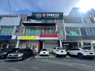 Three Storey Intermediate Shoplot at Pujut 7, Miri