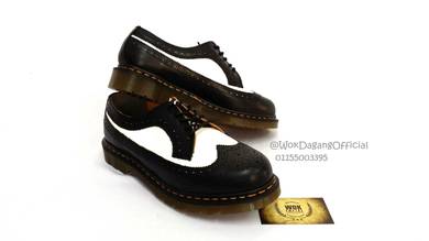 Dr Martens 3989 5 Eye Black White Original