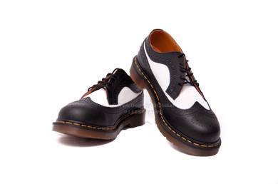 Dr Martens 3989 5 Eye Black White Original