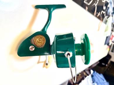Fishing Reel Vintage Penn Greeny Spinfisher 710