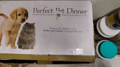 Food Server for dog or cat