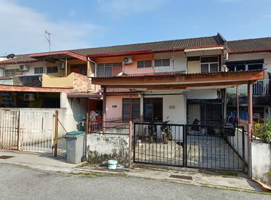 Refurbished Double Storey Bukit Emas Opposite JPJ Senawang, Seremban