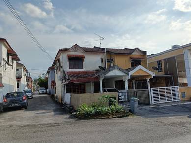 End lot with NEW Airconds Double Storey Taman Bidara Rahang, Seremban