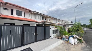 FACING FIELD FREE SNP LEGAL FEE NEWLY RENOVATED - Taman Puchong Utama