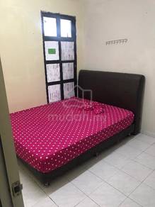 Room at Desa Sri Jaya Apartment next to hospital seb jaya