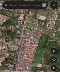 Tanah rapat jalan utama kangar
