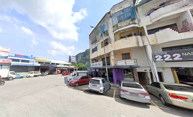 Batu Caves Freehold Ground Floor Ceiling 20ft Shop 20x70 with High ROI