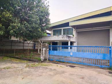 Factory / Warehouse - Kaw Per Miel Sungai Lalang - 2Km Tol SP Utara