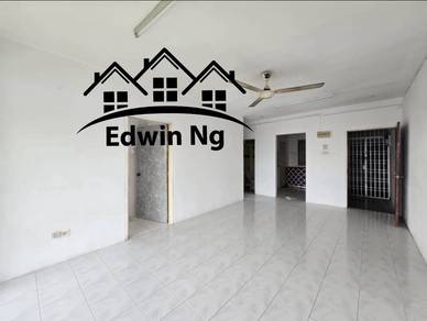 Middle Floor CONRER UNFURNISHED Unit at Kota Emas Apartment, Jelutong