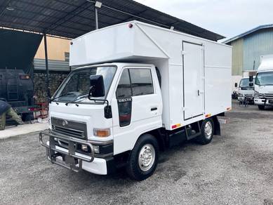 Daihatsu Delta V58 2.8 2007 10ft Luton Kotak Box
