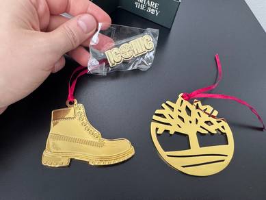 Timberland ornaments and pin