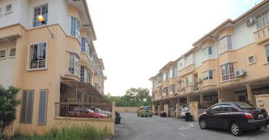 1.5sty Townhouse @ DJ Villa (beside Damansara Jaya)
