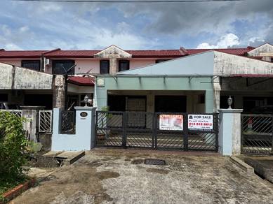 100% LON, Taman Beverly 1 and half Storey Terrace at 13 miles Kuching