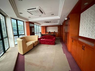 SELL CORNER UNIT RENOVATED OFFICE LOT Damansara Perdana Selangor