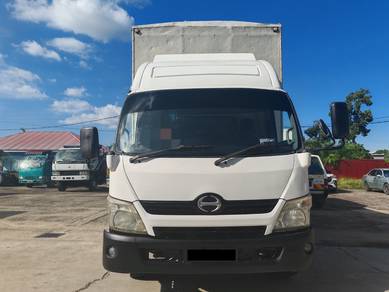 Local Hino Wu710 Isuzu NPR Hicom Fuso Ud Nissan Yu