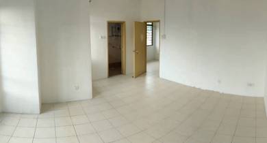 2.5 Storey Landed House Taman Puncak Jalil PUJ 4 [20X70 GATEDGUARDED]