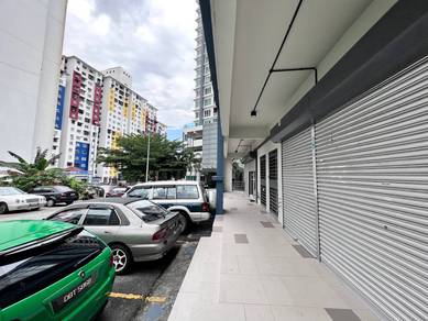 Corner Unit 3.5 Storey Building Taman Ampang Hilir